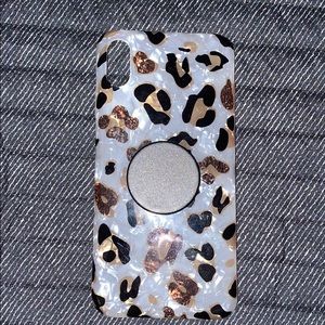 iPhone XS Max case with pop socket